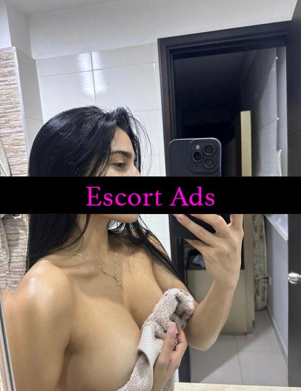 Annuncio Escort Ads - PRIMISSIMA VOLTA 😍 SABRINA😍 LÁ PIÙ PORCA CHE HAI SEMPRE SOGNATO!! VIENI FOTTIMI SBORRAMI…24/24 POCCHI GIORNI
