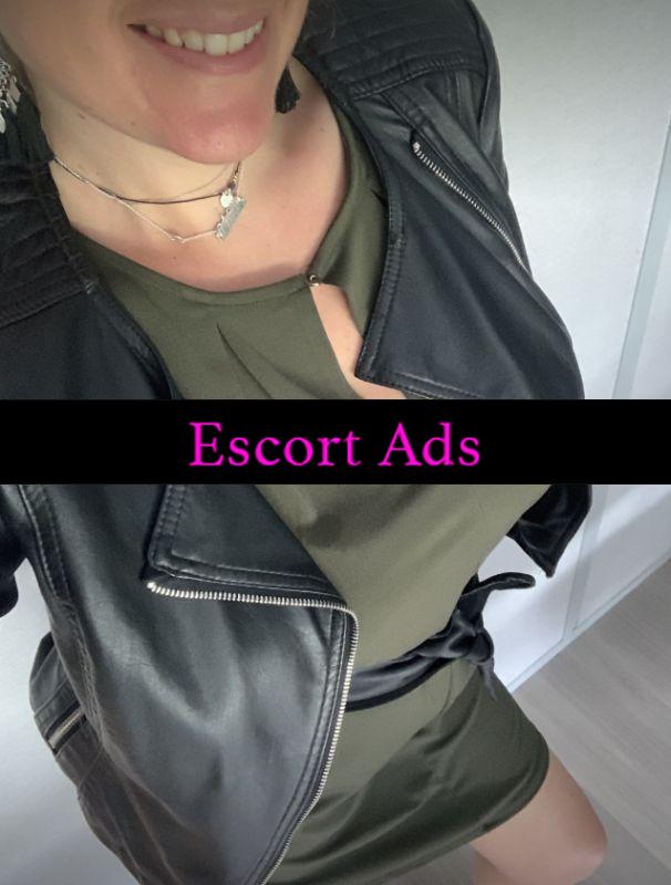Annuncio Escort Ads - NICOLE, MASSAGGI A CORPO NUDO (fino le 18.00)
