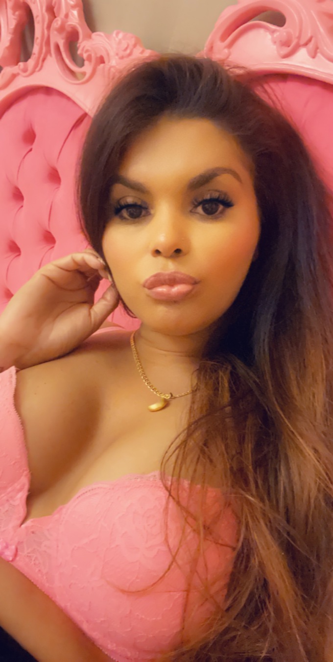 Annuncio Escort Ads - ????BRUNA Tx * =(*Venuta in Bocca *)= BELLA PORCONA TROIA CON VOGLIA DI CAZZO 