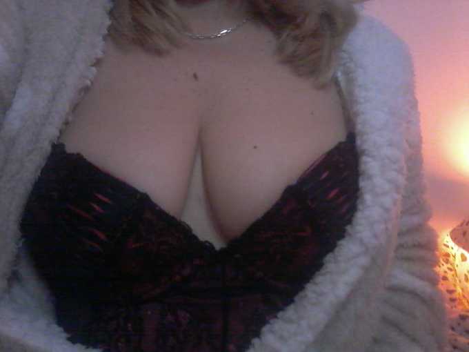 Annuncio Escort Ads - MILF Argentina molto disponibile per tutti tuoi desideri