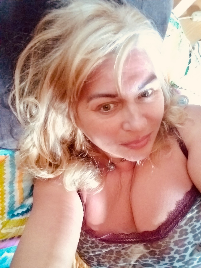 Annuncio Escort Ads -       Donna matura.  50 anni. Russa.        
