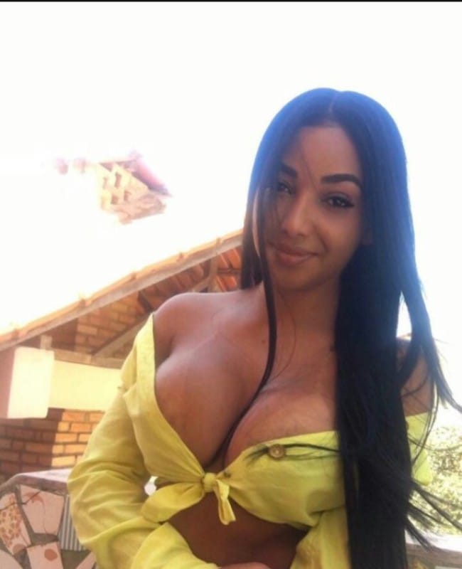 Annuncio Escort Ads - APPENA ARRIVATA SARA 20 ENNE BELLA E GIOVANE _UN MIX PERFETTO DI DOLCEZZA E AMORE POMPINI NATURALI SBORRA SUL SENO !! COMPLETA 69