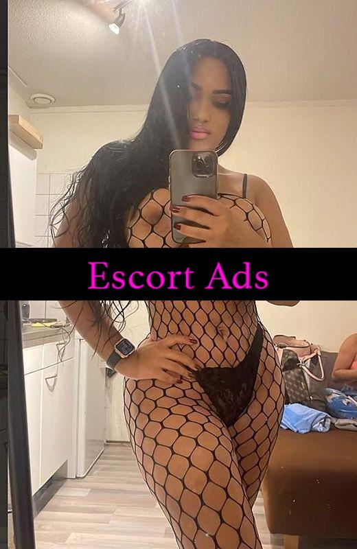 Annuncio Escort Ads - ANNA  piu figa dal vivo adoro farti una bella pioggia dorata lato b figa carnosa e strettissima¨ giulia pioggia dorata lato b figa carnosa e stretta