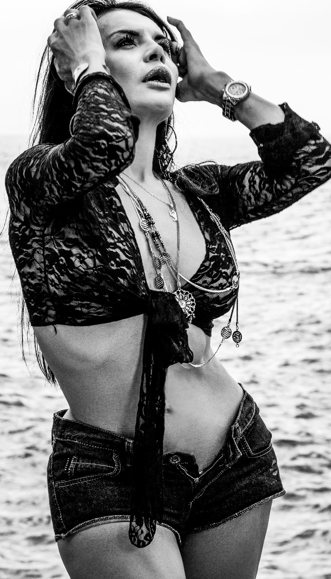 Annuncio Escort Ads - *IN GENOVA (BRIGNOLE)*????CRYSTAL, TRANS????*BELLISSIMA CREATURA* ELEGANTE, 