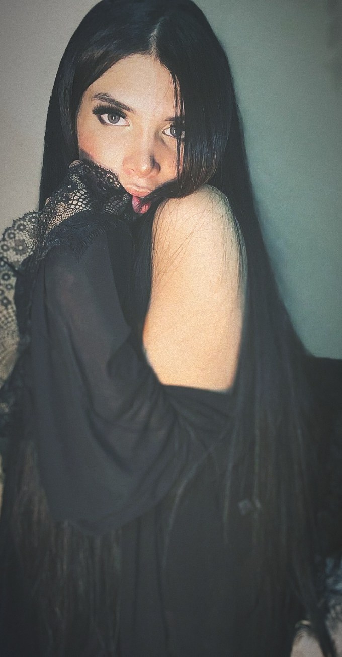 Annuncio Escort Ads - POZZALLO  S.M DEL FOCALLO PRIMISSIMA VOLTA ELISA TRANS ???? TROIETTA NINFOMANA