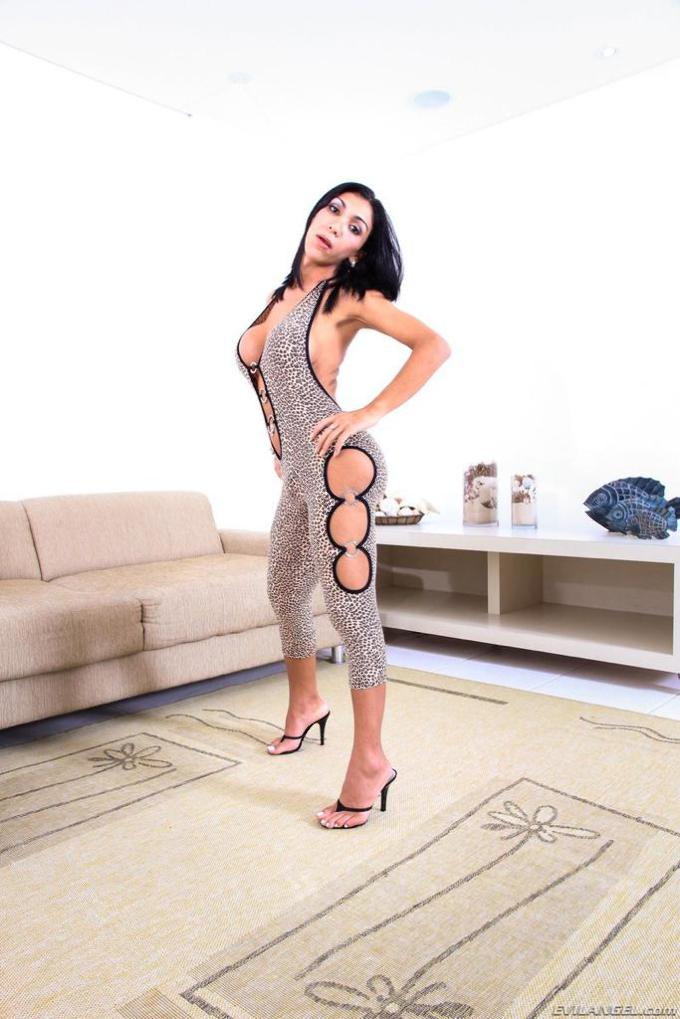 Annuncio Escort Ads - NOVIT