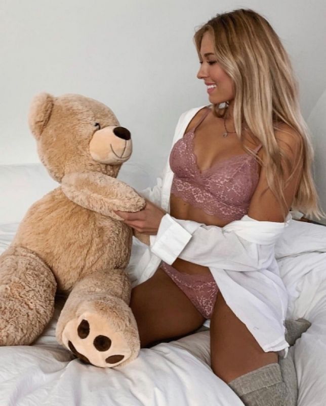 Annuncio Escort Ads - ZONA FOCE VICTORIA SOLO DI PASSAGGIO