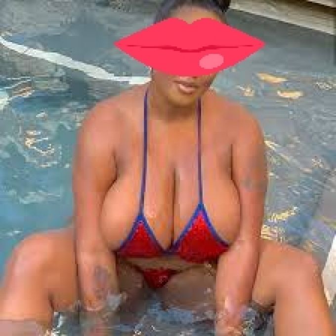 Annuncio Escort Ads - APPENA ARRIVATA, IL TUO DESIDERIO ESTIVO, CHE SI VOLE SPALMARE TUTTA DI CREMA    ....ME LA METTI TU