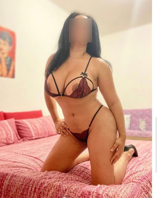 Annuncio Escort Ads - Appena Arrivata Giovane Mora tutta naturale sexy. Bravissima Porca e dolce. Preliminari Da infarto, 69 ,massaggi erotici, prostatico Corpo a corpo,ec