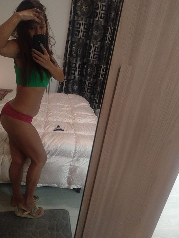 Annuncio Escort Ads - APPENA ARRIVATA SONO UNA GIOVANE TROIETTA CALDA THAILAND 