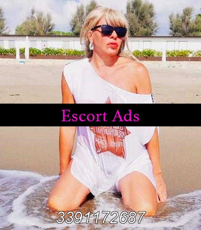 Annuncio Escort Ads - SPLENDIDA ITALIANA! BELLA NAPOLETANA DANIELA TRANS PORCA ATT/PASS REGINA DEL KAMASUTRA POMPINI FINO LA FINE ANCHE FANTASTICI MASSAGGI