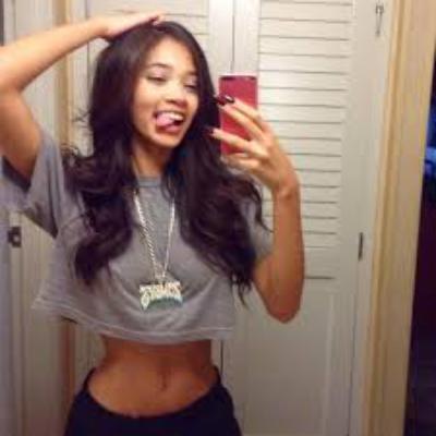 Annuncio Escort Ads - Bellissima ragazza 21 anni prima volta