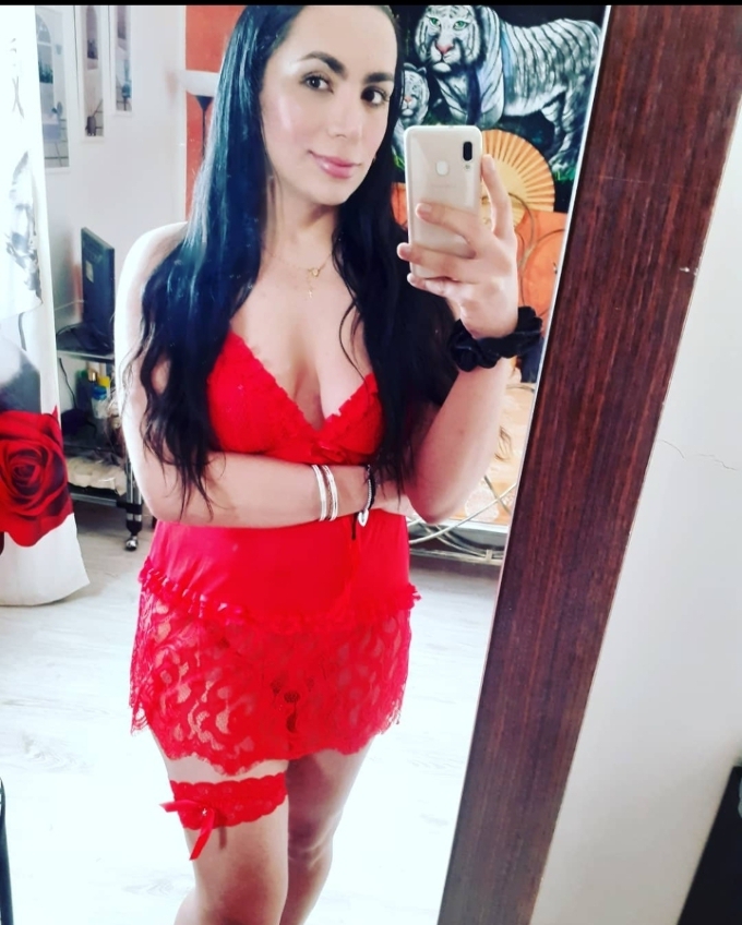 Annuncio Escort Ads - L'ULTIMO GIORNO ????IRIS HOT ????TRANS ????22 CM ????ARRIVATA IN ITALIA???? UNA TROIA E FA TUTTO !