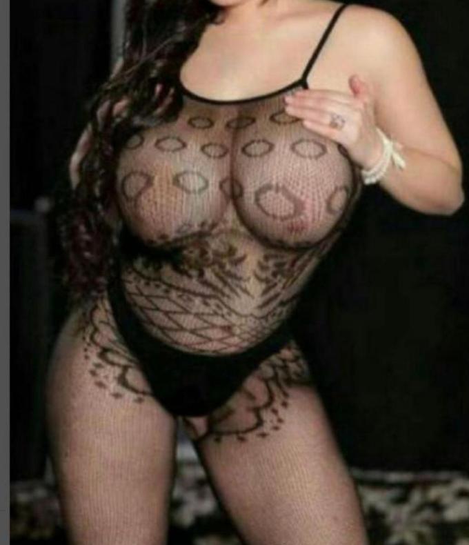 Annuncio Escort Ads - NOVITA L'AQUILA POMPINO SCOPERTO SBORRA, CON VENUTA NATURALE + LATO B( INCULAMI) SBORRAMI IN BOCCA