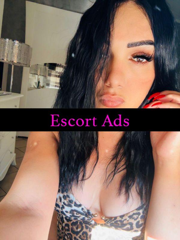 Annuncio Escort Ads - COINVOLGENTE PIENA DI FANTASIA SEVERA PER STIMOLARE IL TUO PIACERE DOLCE BRAVA PER DIVERTIRTI LUNCHISSIMI MI PIACCIONOšTUTTEĀ LEĀ POSIZIONI
