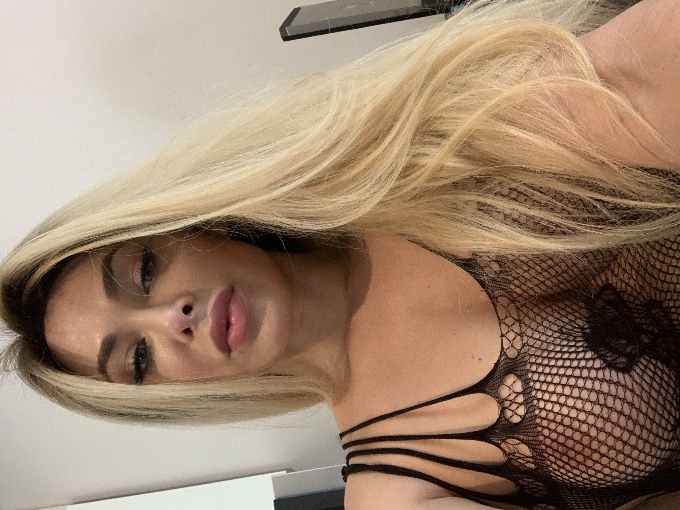 Annuncio Escort Ads - @@@ GRETA VULCANO TRANS @@@ DA ME O DA TE... CAR SX????