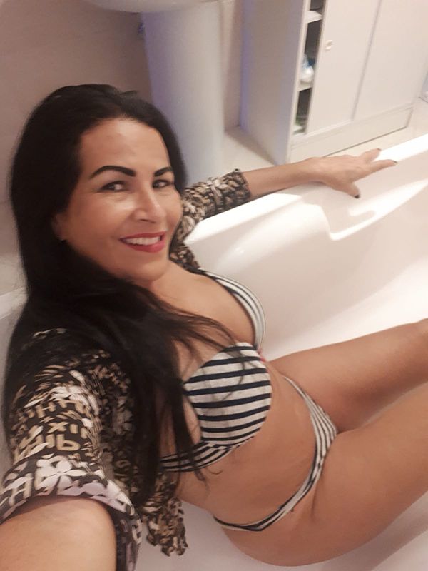 Annuncio Escort Ads - DARA RITORNATA A MONTESILVANO BELLA NINF0MANE 24H SU 24H! P0MPINO SCOPERTO con ING0IO +SC0PAMI CIAO - B0CCHINO NATURALE DEI LUNGHI PRELYMINARI... FINO