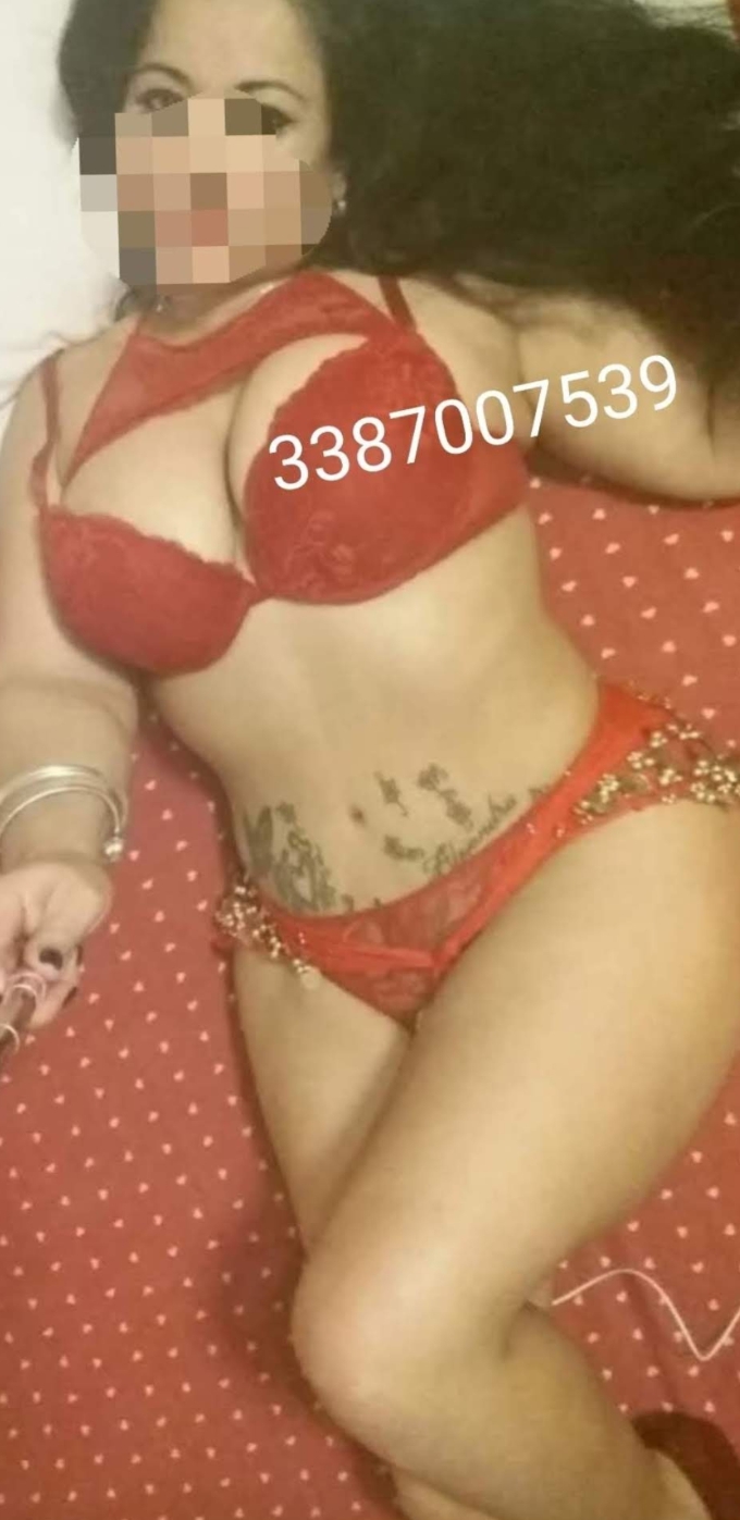 Annuncio Escort Ads - LA REGINA DEL CAZZO ECCOMI L'UNICA CHE TI COCCOLA E TI VIZIA SEXY BELLA PROVOCANTE
