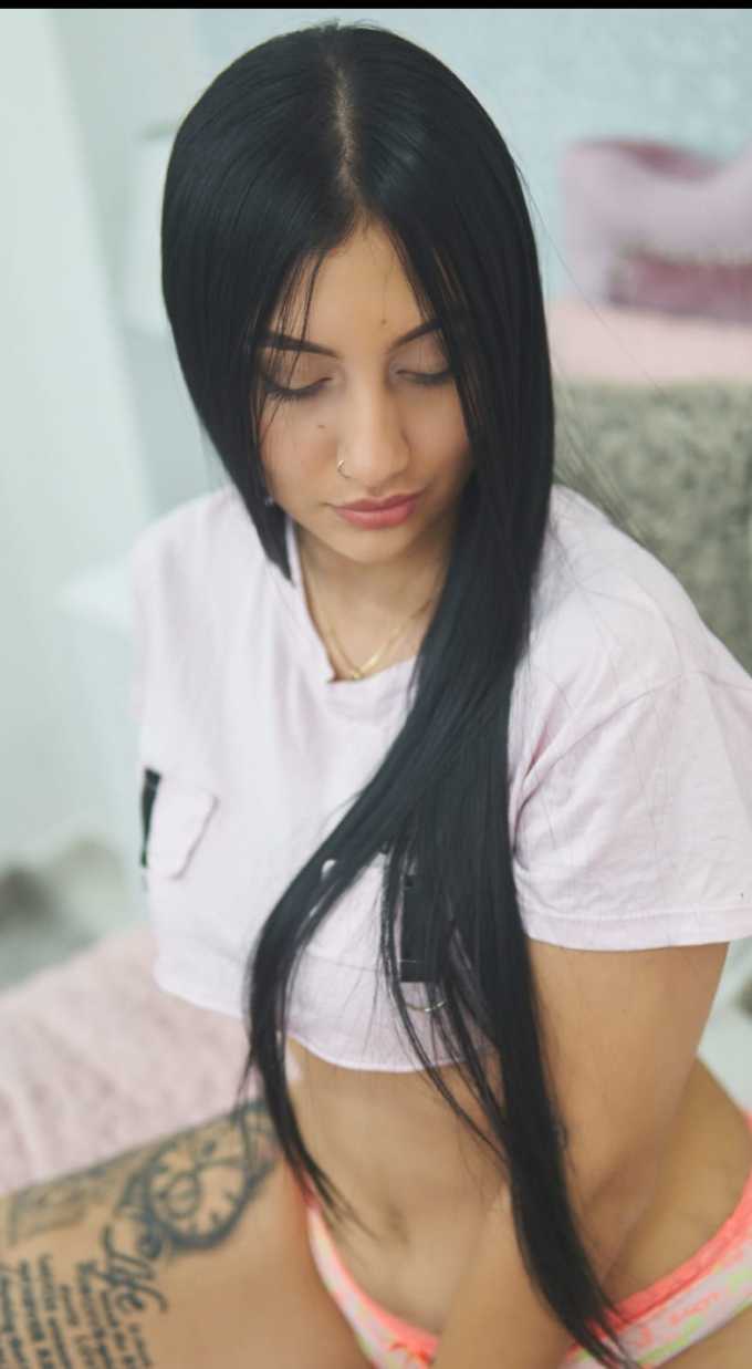 Annuncio Escort Ads - APPENA ARRIVATA VERA PUTTANA,POMPINO D URLO, 69 FINO ALLO SVENIMENTO+SCOPATA IN TUTTE LE POSIZIONI lato b - 24 SU 24