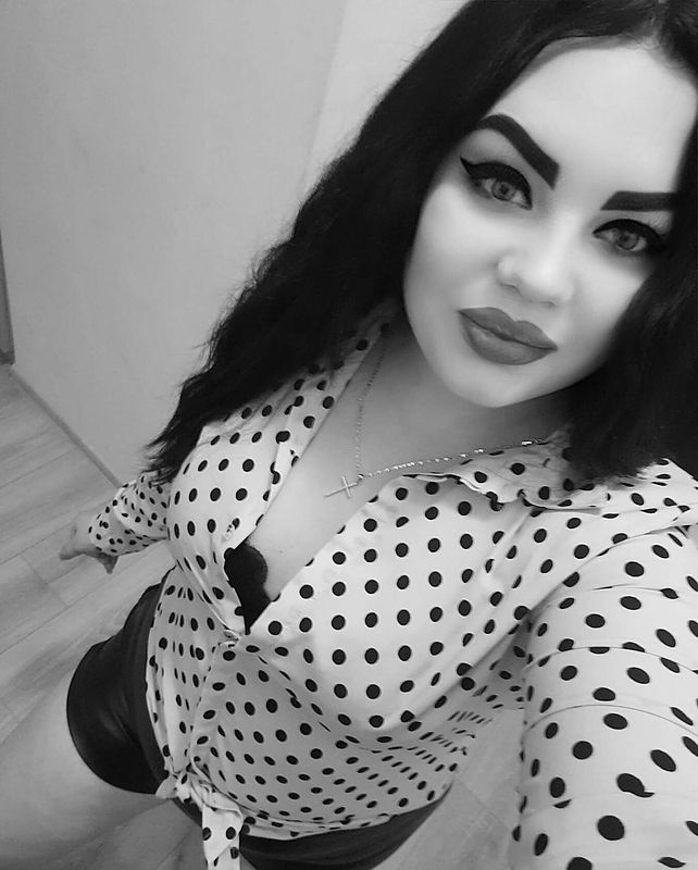 Annuncio Escort Ads - Novita in citta  CIVITANOVA dolce e raffinata...sexy... elegante nei modi, molto passionale
