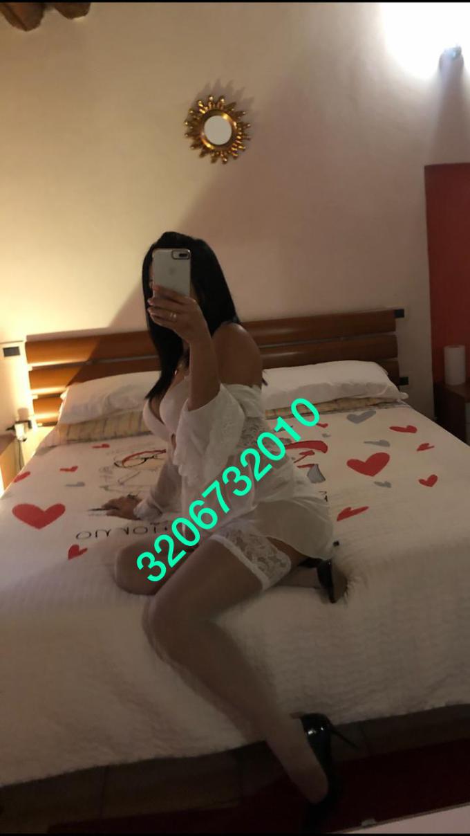 Annuncio Escort Ads - INDIMENTICABILE     MICHELLE      SENZA INGANNI. LATO B, STRAPON GIOCHI PARTICOLARE 