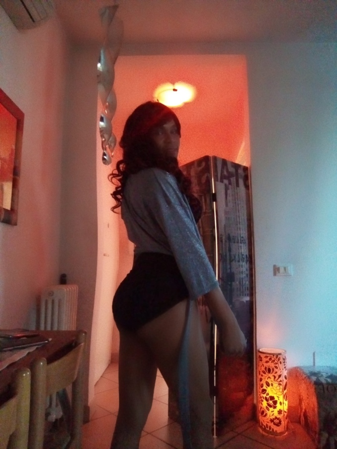 Annuncio Escort Ads - ??? KAMILA TOP TRANS XL!! 21CM ATTIVISSIMA!! PIENA DI LATTE ???