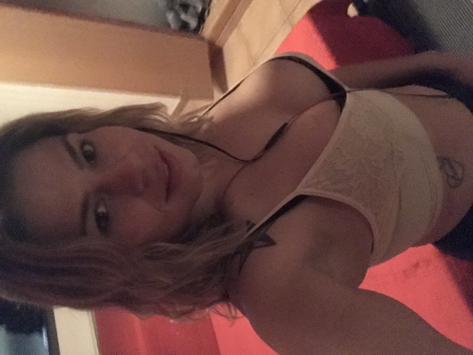 Annuncio Escort Ads - ????????TRANSEX BELLA PORCONA UNA CAVALLA TUTTA DA MONTARE 24 SUL 24