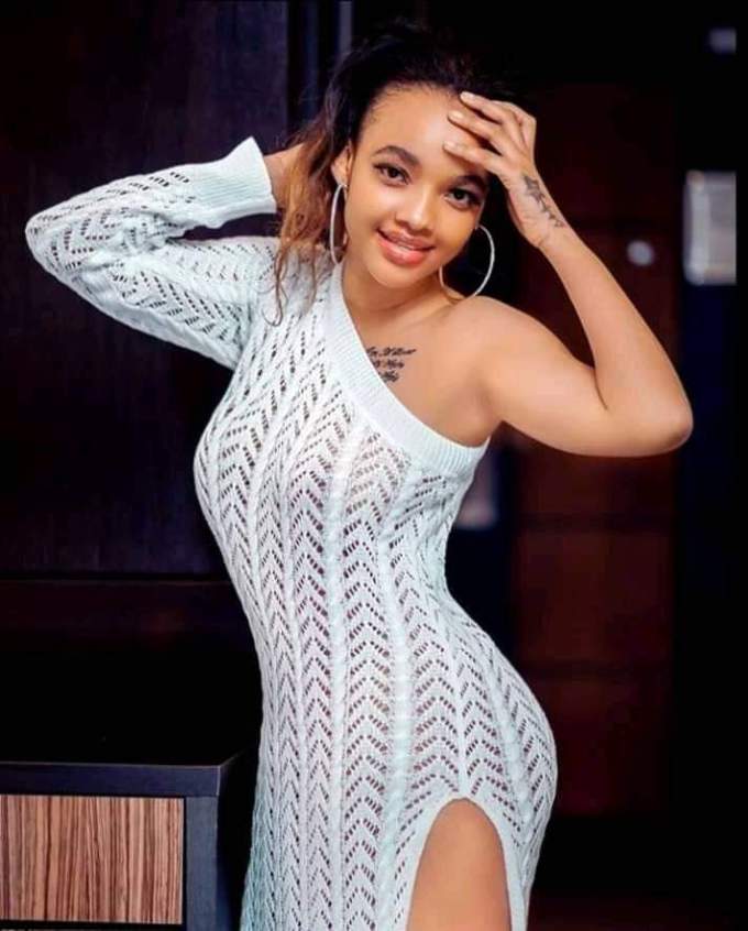 Annuncio Escort Ads - Elena per la prima volta in citt
