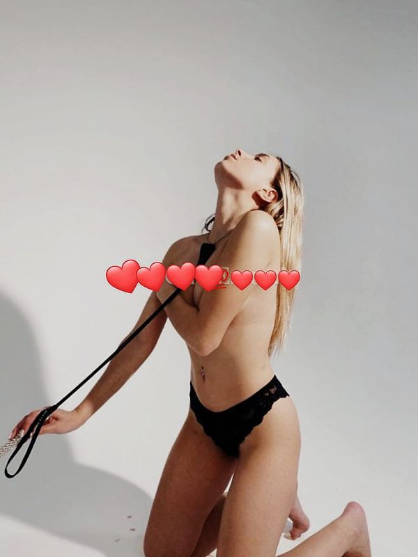 Annuncio Escort Ads -   COMPLETA DI TUTTO 