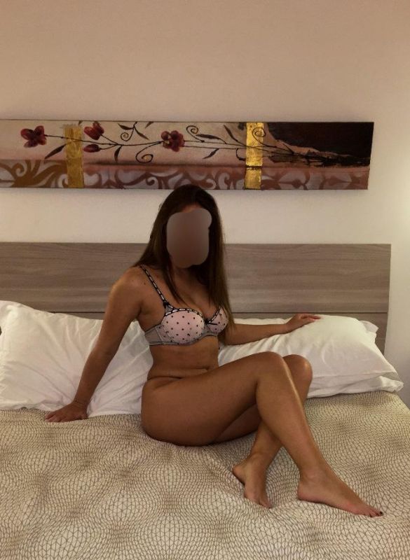 Annuncio Escort Ads - DONNA  PROFESORESA DEL AMORE CALDISSIMA, APPENA ARRIVATA SENSUALE            SEXY E DISPONIBLE PER UN RELAX