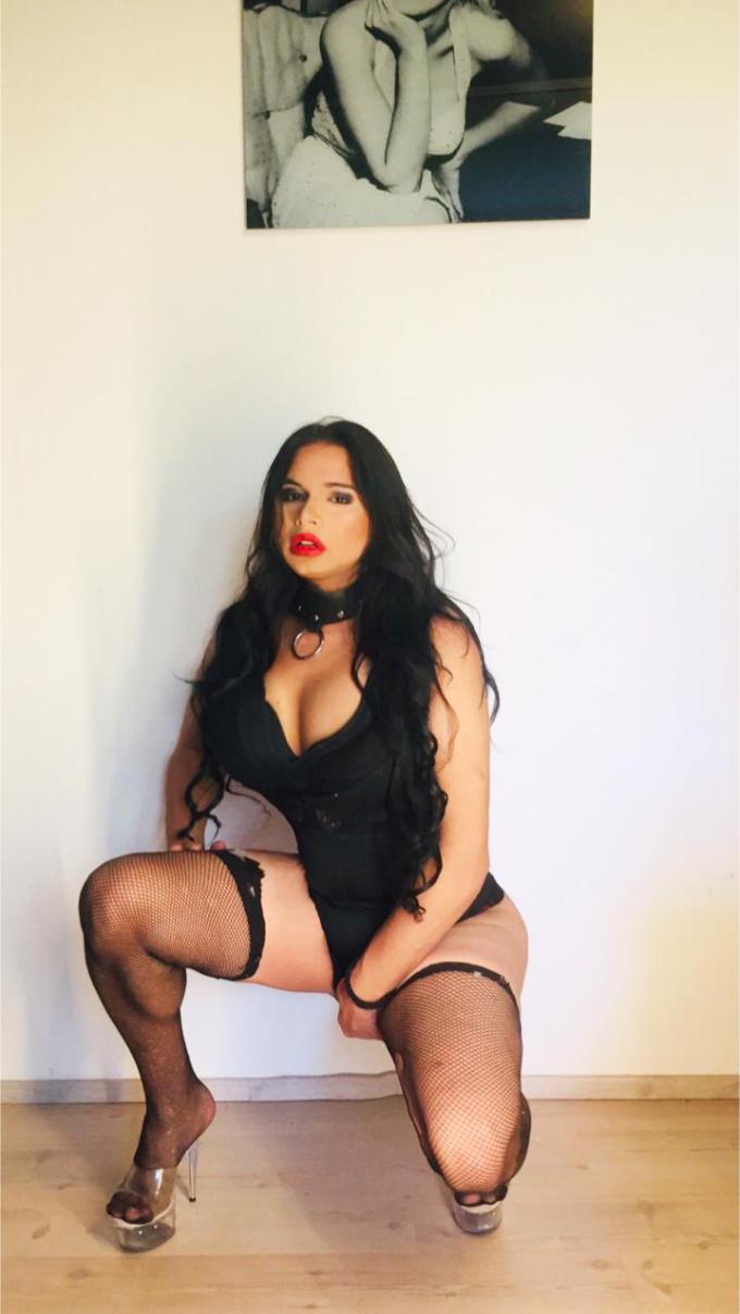 Annuncio Escort Ads - SUPERNOVIT? A STRADELLA EVALUNA TRANS 21 CM ATTIVISSIMA ....E ANCHE PASSIVA MOLTO PORCA ....GIOVANNI 20 ANNI 24/24 NON STOP.