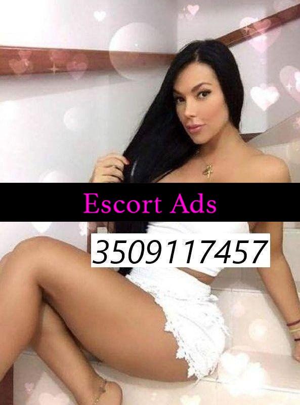 Annuncio Escort Ads - attenzione � trans attenzione chanely trans attivissima trans a Lecco e tutti i paesi limitrofi Raggiungo anche a Mariano Comense, Como , Monza