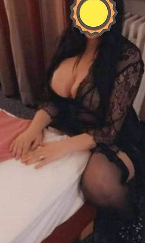 Annuncio Escort Ads - Meta di Sorrento porca napoletana vieni a provare il mio pomp salivoso con ingoio. Sega spagnola tra i miei bei meloni..Massimo God provare x credere
