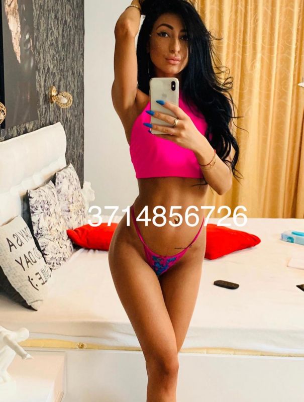Annuncio Escort Ads - NEW NEW ATTENZIONE GRAN PEZZO DI GNOCCA MI BAGNO TUTTA QUANDO ME LA LECCHI (PRELIMINARI DA URLO)